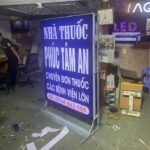 biển vẫy quầy thuốc tây bạt hiflex