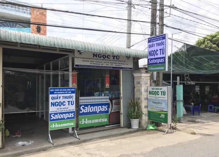làm biển vẫy quầy thuốc tây đẹp, giá rẻ